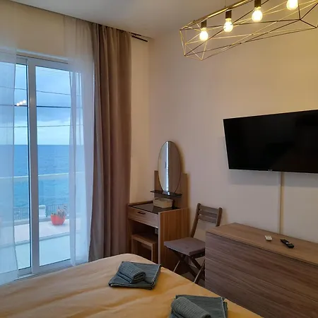 Seafront 3 Bedroom Stylish With Spectacular Seaview St Paul's Bay