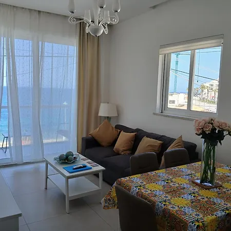 Διαμέρισμα Seafront 3 Bedroom Stylish With Spectacular Seaview *