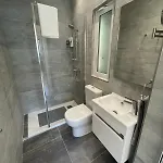 Apartment Seafront 3 Bedroom Stylish With Spectacular Seaview