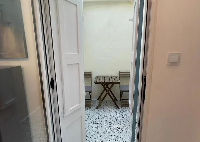 Apartment Seafront 3 Bedroom Stylish With Spectacular Seaview St. Paul's Bay